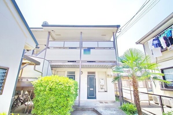 オリオンフラッツの物件外観写真